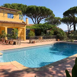 Sous Les Pins Parasols , Vidauban France
